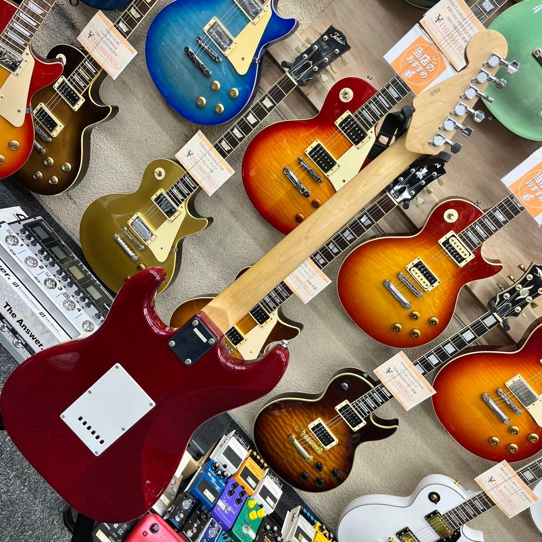 【11423】 BUSKER'S ストラトキャスタータイプ キルテ レッド