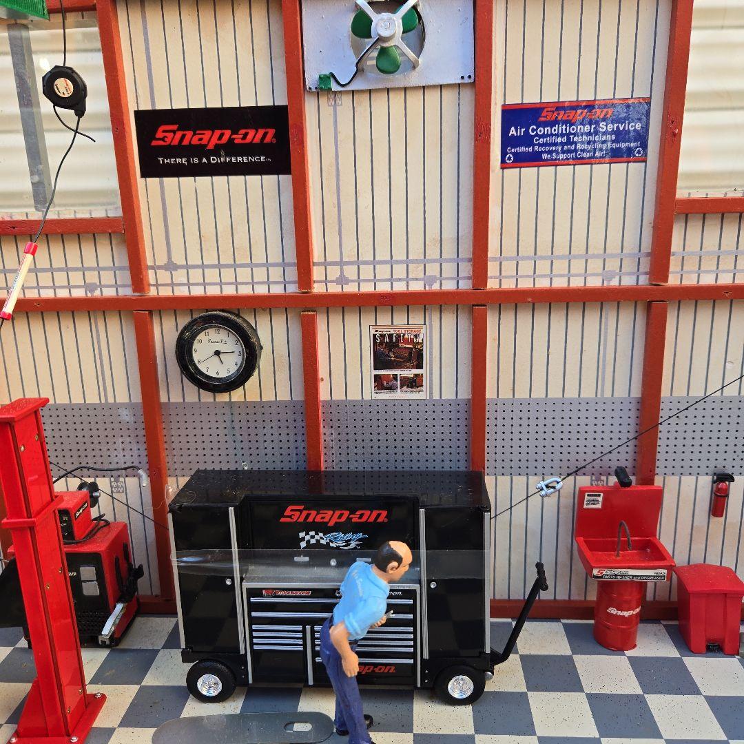 Snap-on/スナップ・オン　'ガレージ・模型７６.6ｃｍ