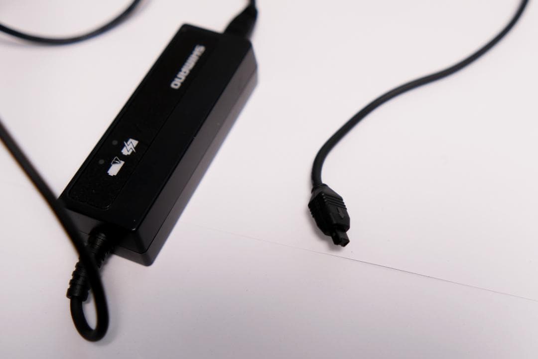 SHIMANO SM-BCR2 Di2用充電器