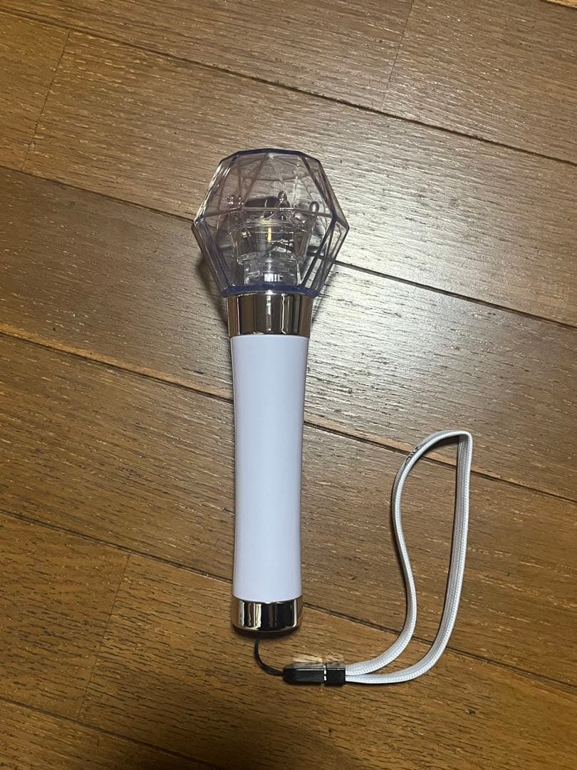 【️公式】M!LK ペンライト ミルクラスタルスティック3 点灯確認済み