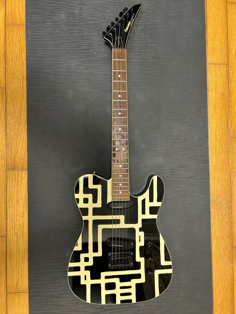 布袋寅泰モデル フェルナンデス