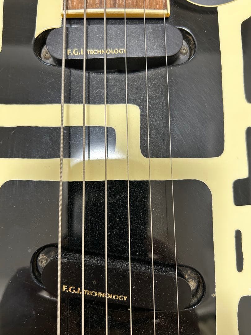 布袋寅泰モデル フェルナンデス