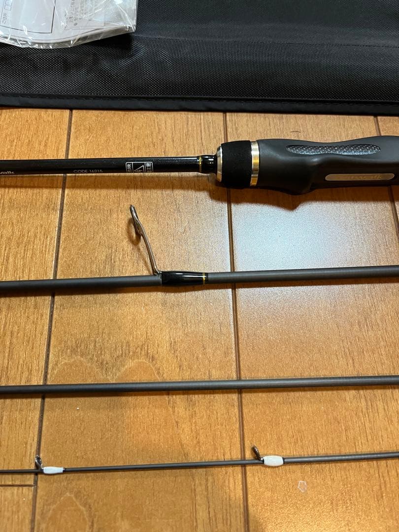 【未使用品 】　AJIST SSD 604 (未記入保証書付)