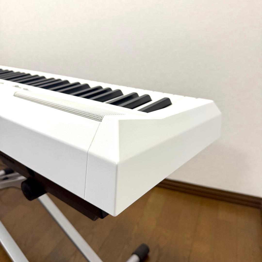 YAMAHA P-105 電子ピアノ 88鍵 ホワイト 付属品多数　ヤマハ