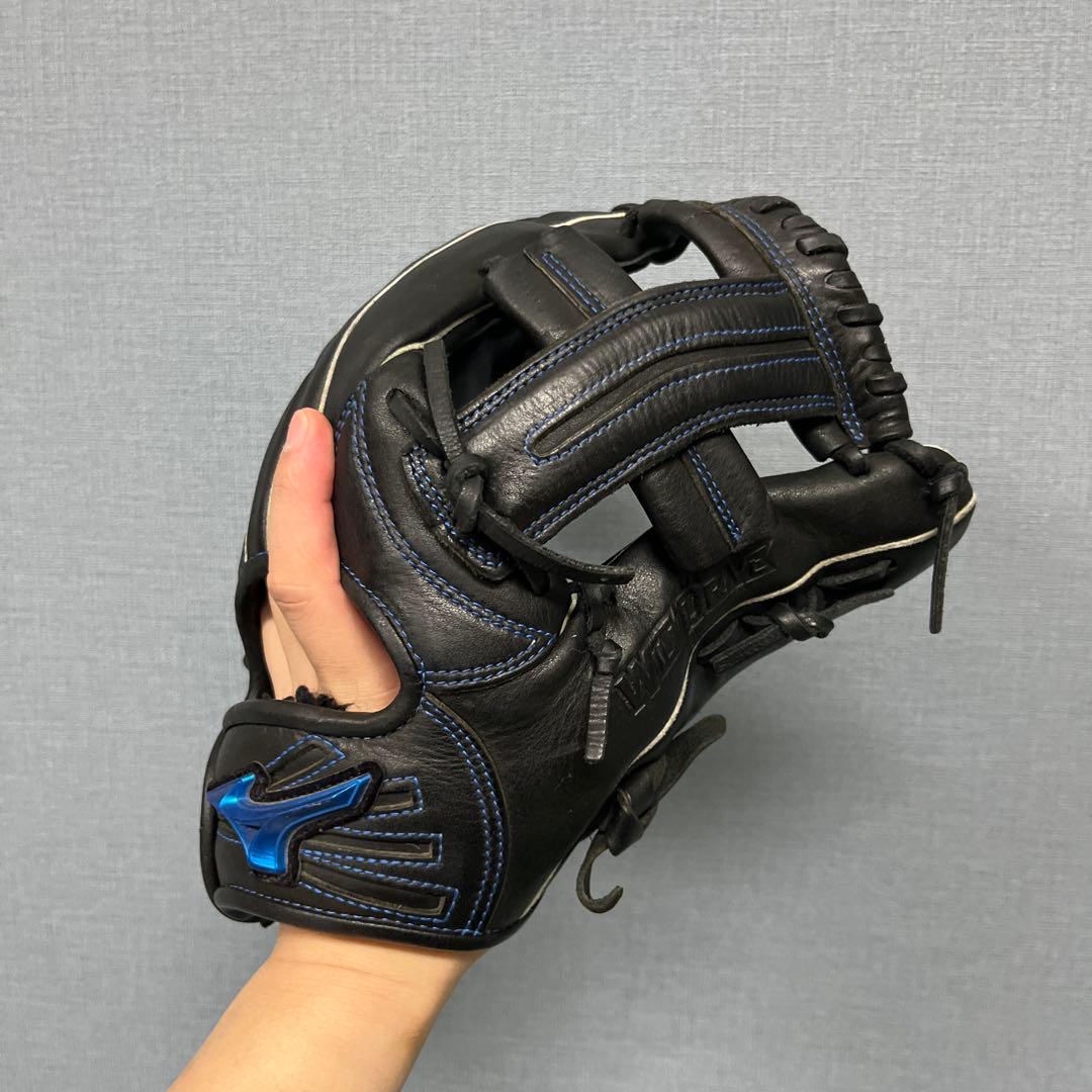 1068 ミズノ 型抜群 即戦力 軟式 内野手用グローブ