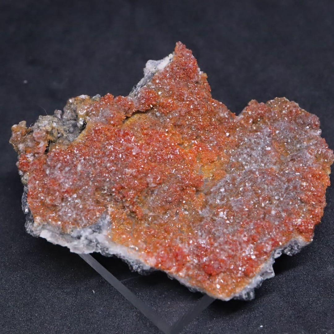 アリゾナ産 褐鉛鉱 バナジン鉛鉱 バナジナイト 33,3g VND082鉱物原石