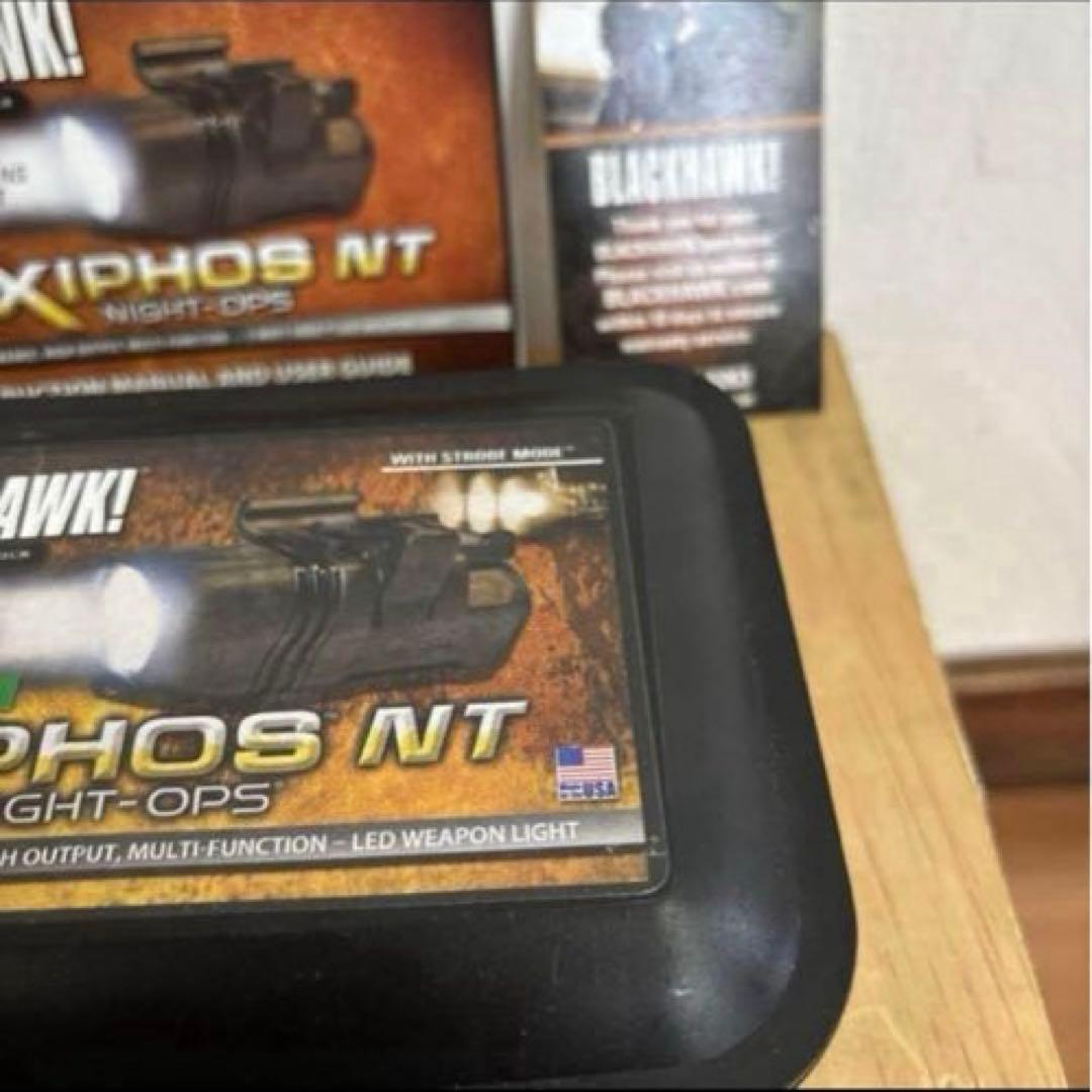 未使用品　米軍　USA製 BLACKHAWK XIPHOS NT ウェポンライト