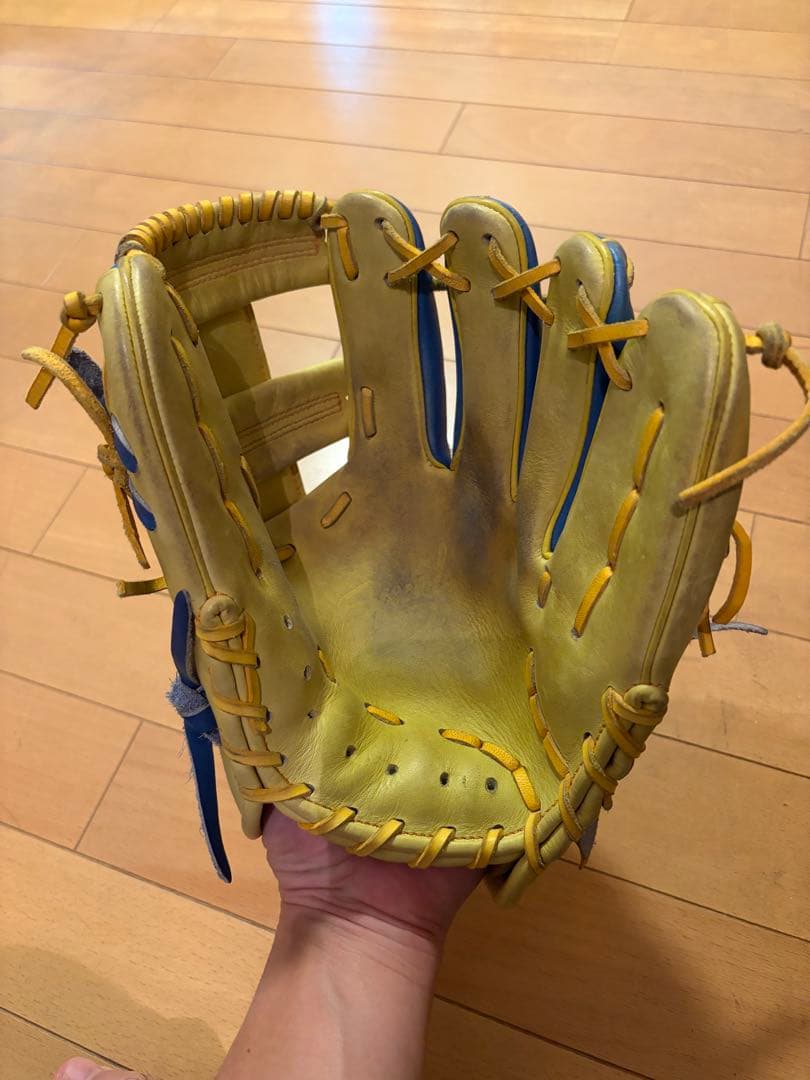 軟式　内野手用グローブ