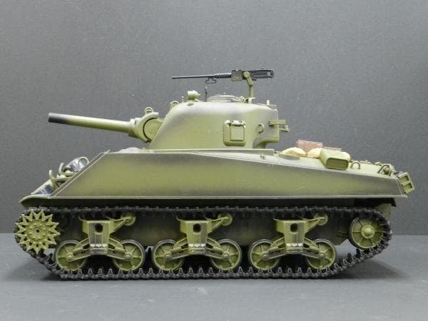 技術基準適合証明済 Henglong 1/16 M4A3 シャーマン