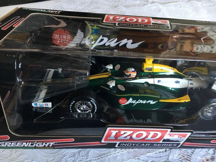 新品❤️TＡKU MＡ ＳＡTO❤️Ｆ1 レーシングカー❣️♪(*^^*)