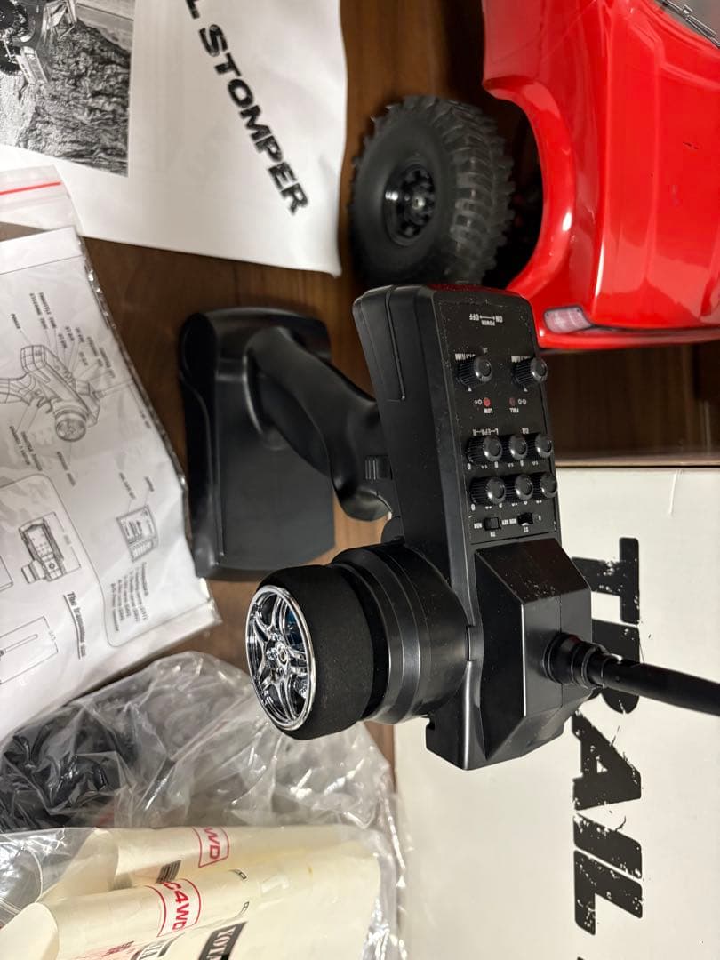 TRAIL STOMPER 4WD ラジコン