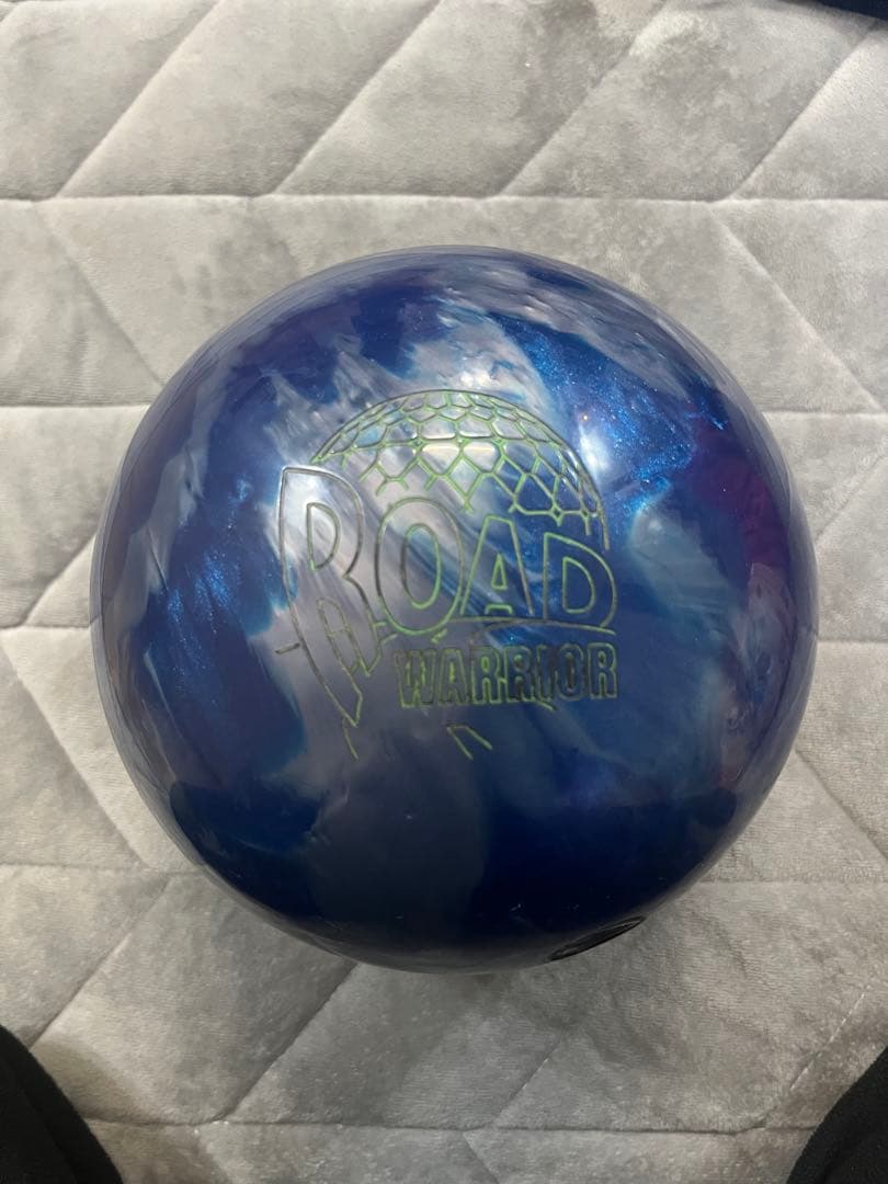 STORM ROAD WARRIOR ボウリングボール　15ポンド