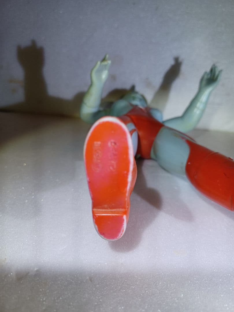 昭和購入物)ウルトラの母(身長約29cm)　ブルマァク　ソフビ