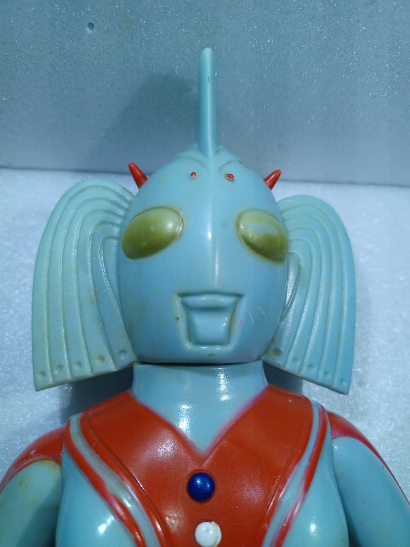 昭和購入物)ウルトラの母(身長約29cm)　ブルマァク　ソフビ