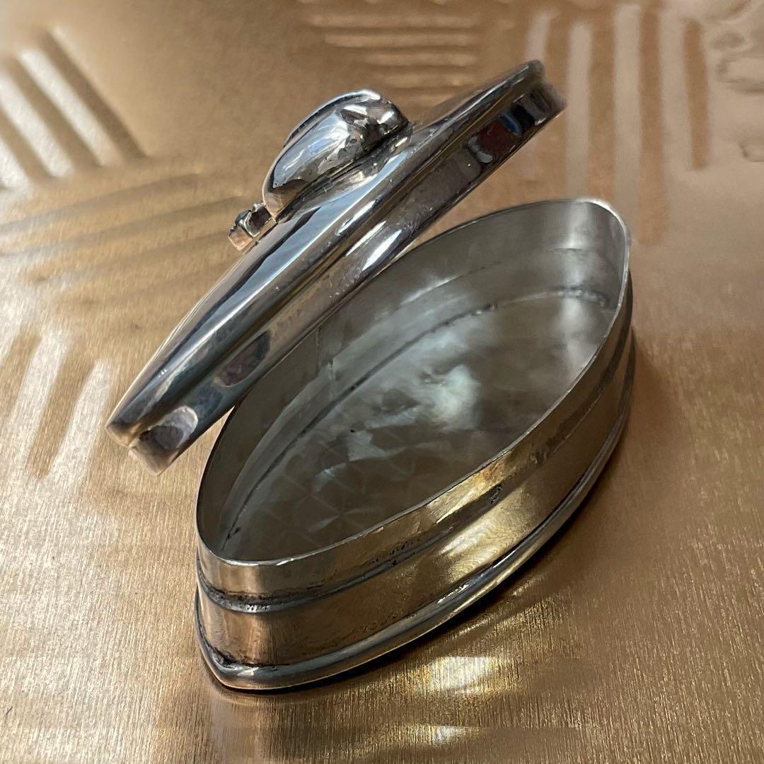 アンティークピルケース　シルバーとマーカサイト　小物入れ　銀雑貨　蚤の市