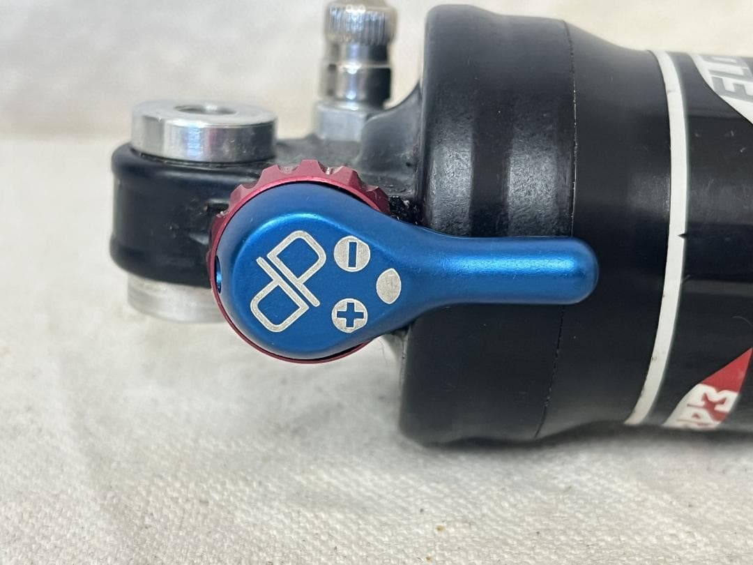 美品！【FOX】 FLOAT RP3 リヤサス 動作未確認