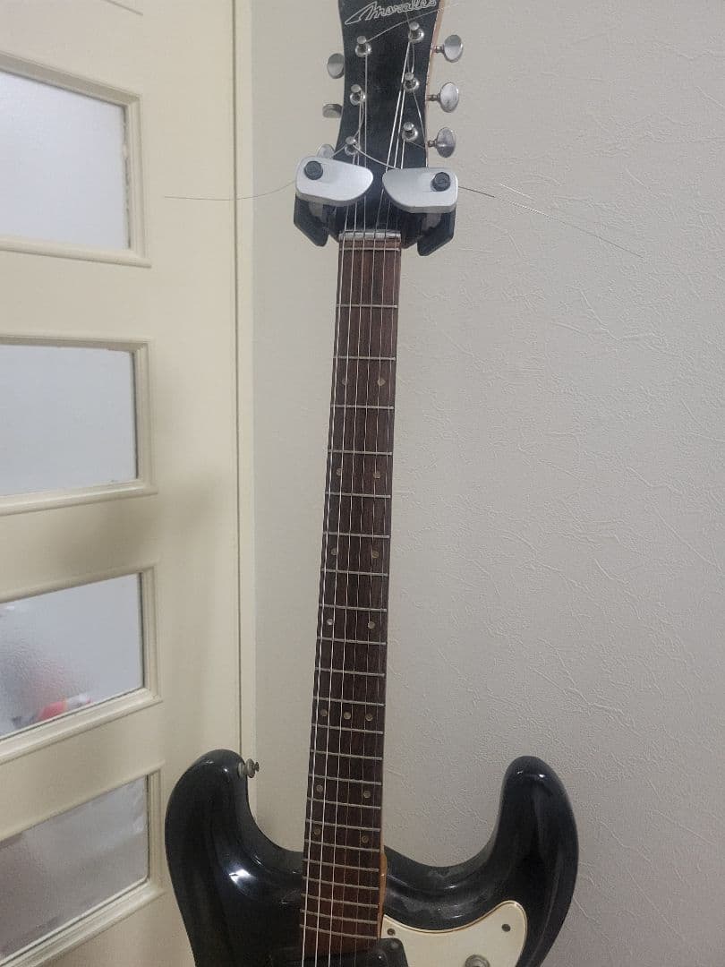 Morales モズライトタイプ エレキギター ブラック