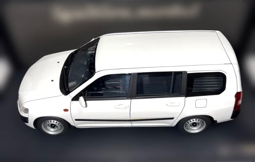 イグニションモデル Probox 1/18 プロボックス