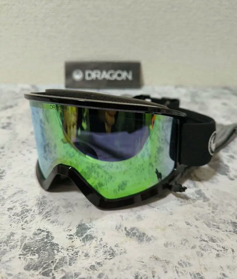美品✨Dragon■スノボー/スキー/ゴーグル/収納袋付き