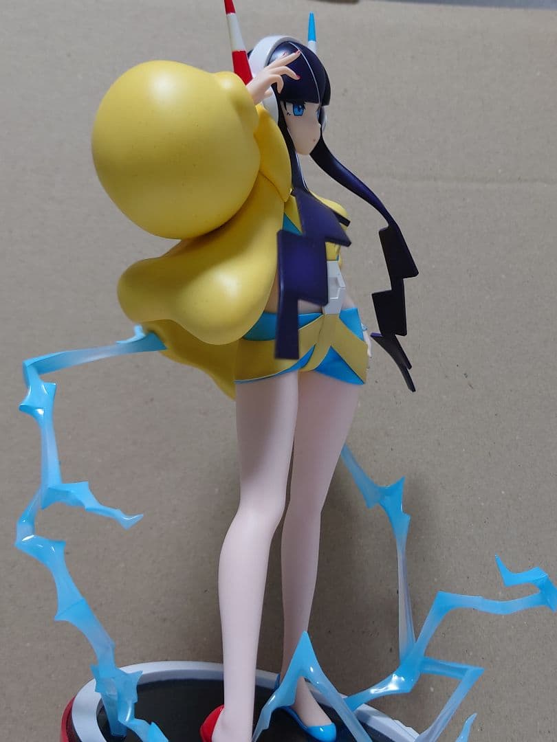 カミツレ & エモンガ KOTOBUKIYA フィギュア　ポケモンセンタ