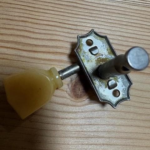 クルーソン 1コブ シングルライン エイジド KLUSON　ペグ　3連