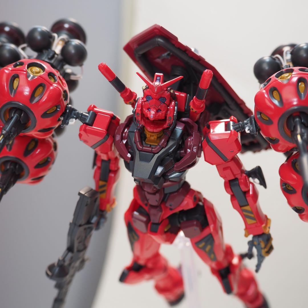 赤いガンダム　全塗装　HG GQuuuuuuX
