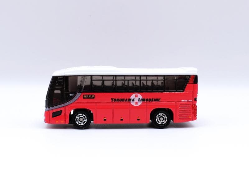 トミカ　横浜市交通局リムジンバス9台セット