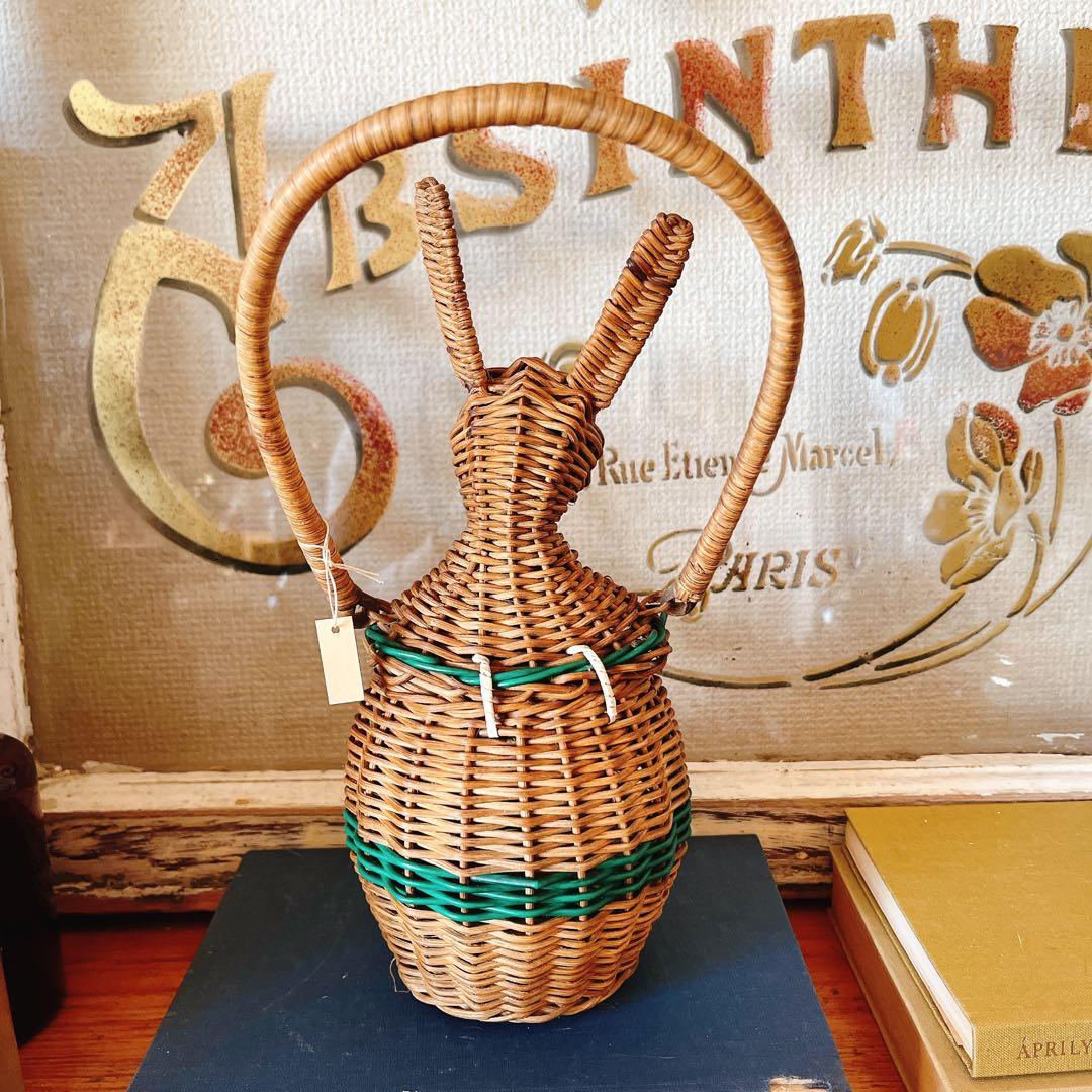 フランス　ブロカント　可愛いウサギのパニエ