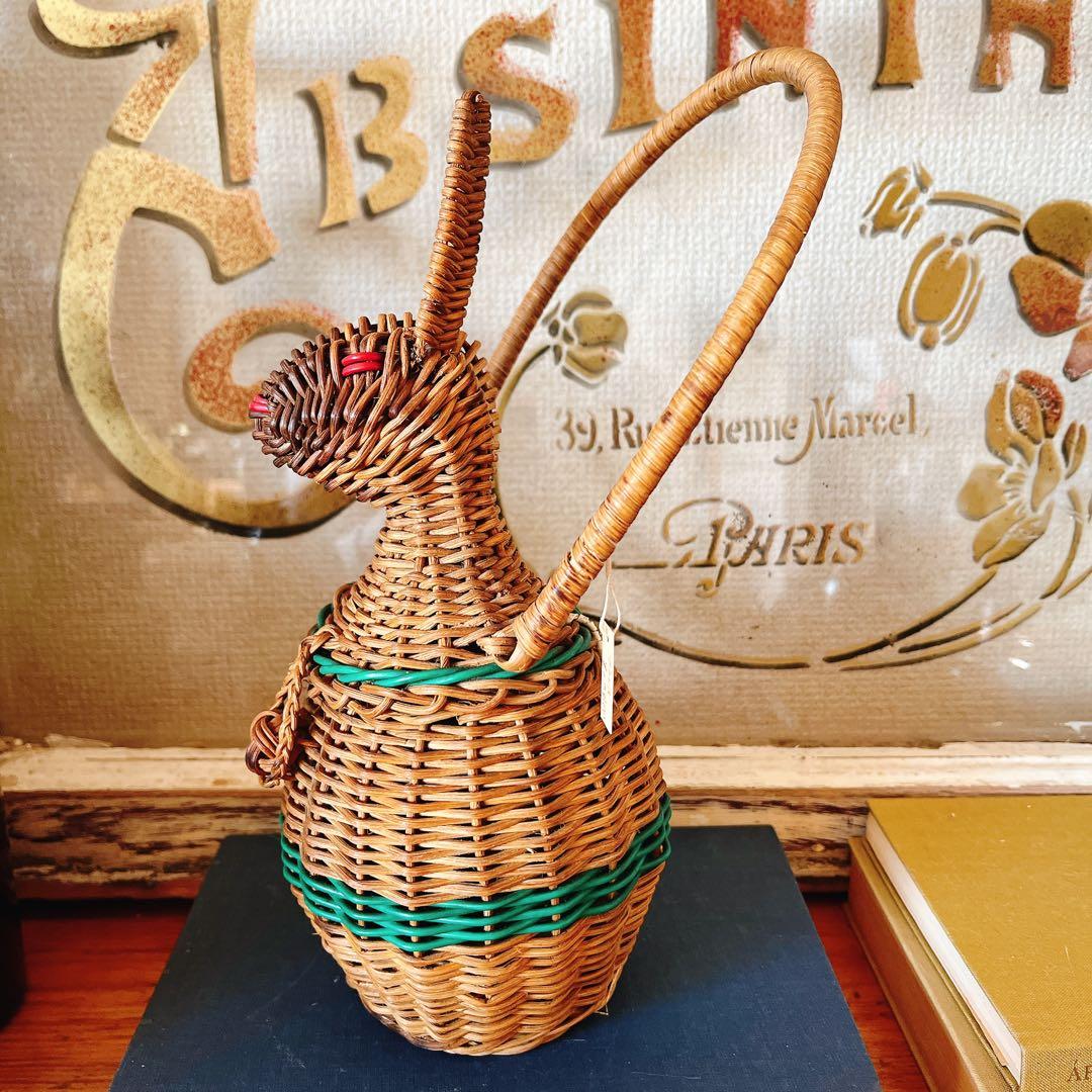 フランス　ブロカント　可愛いウサギのパニエ