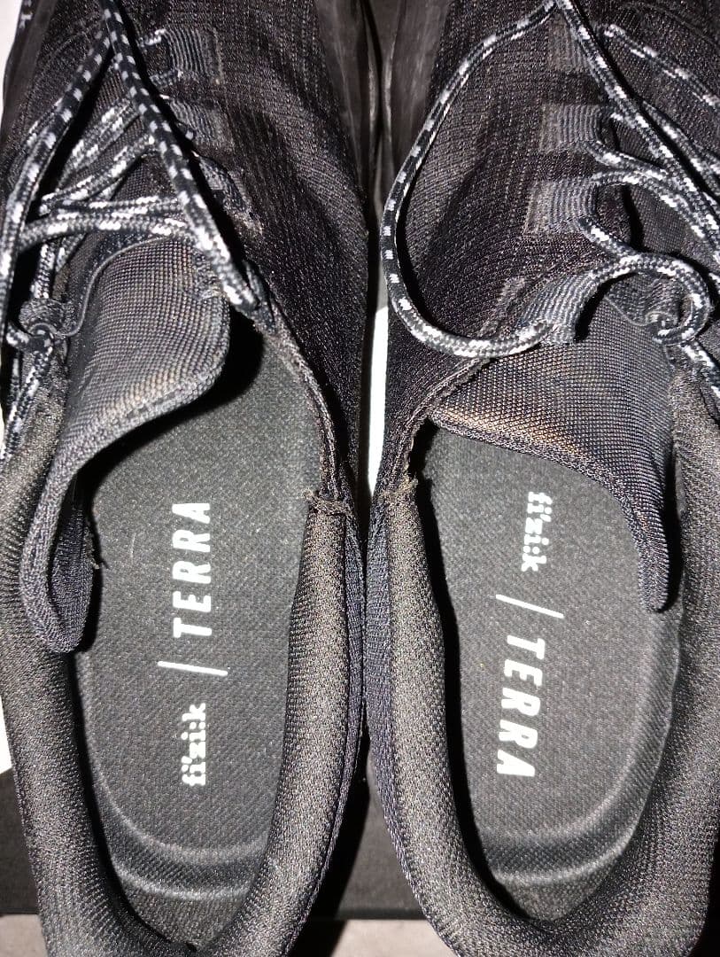 fizik フィジーク TERRA ブラック spd金具付　26.5cm