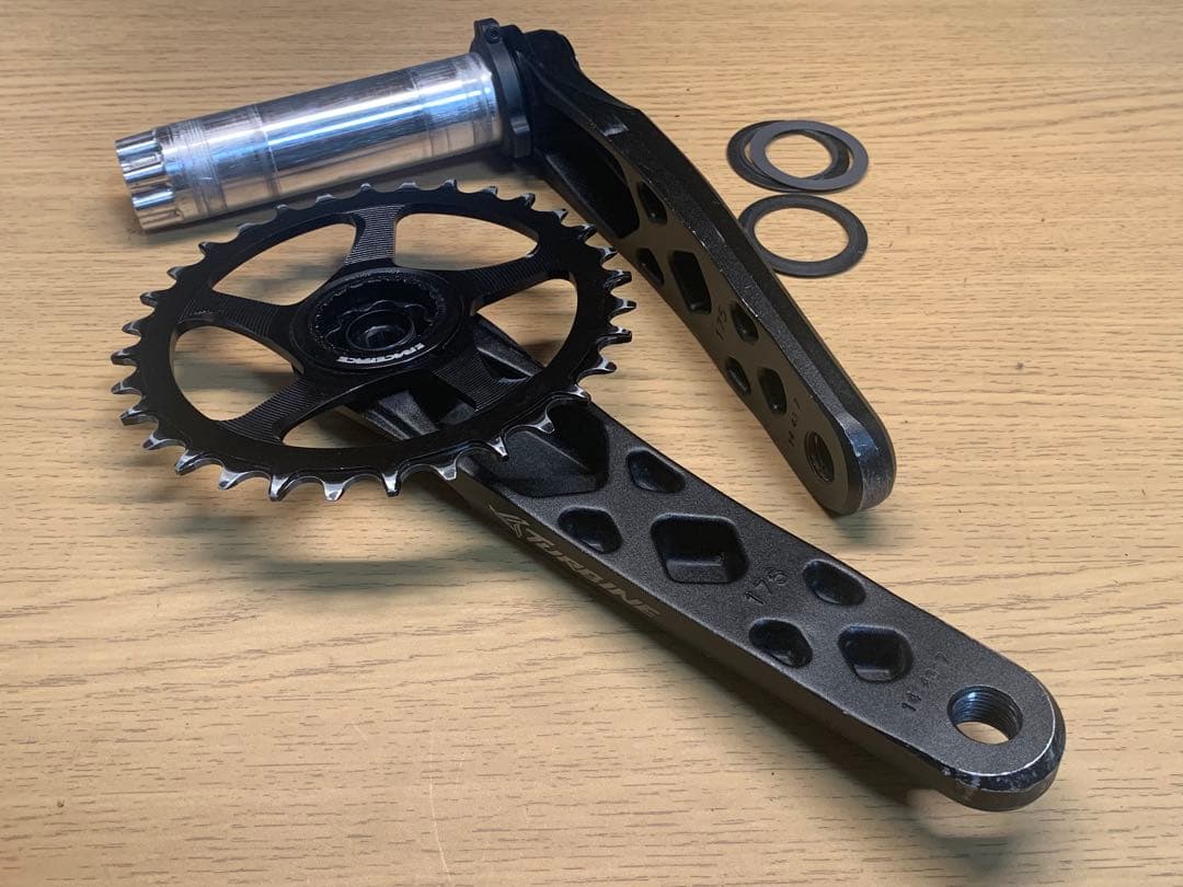 レースフェース　タービンクランク　175mm　中古