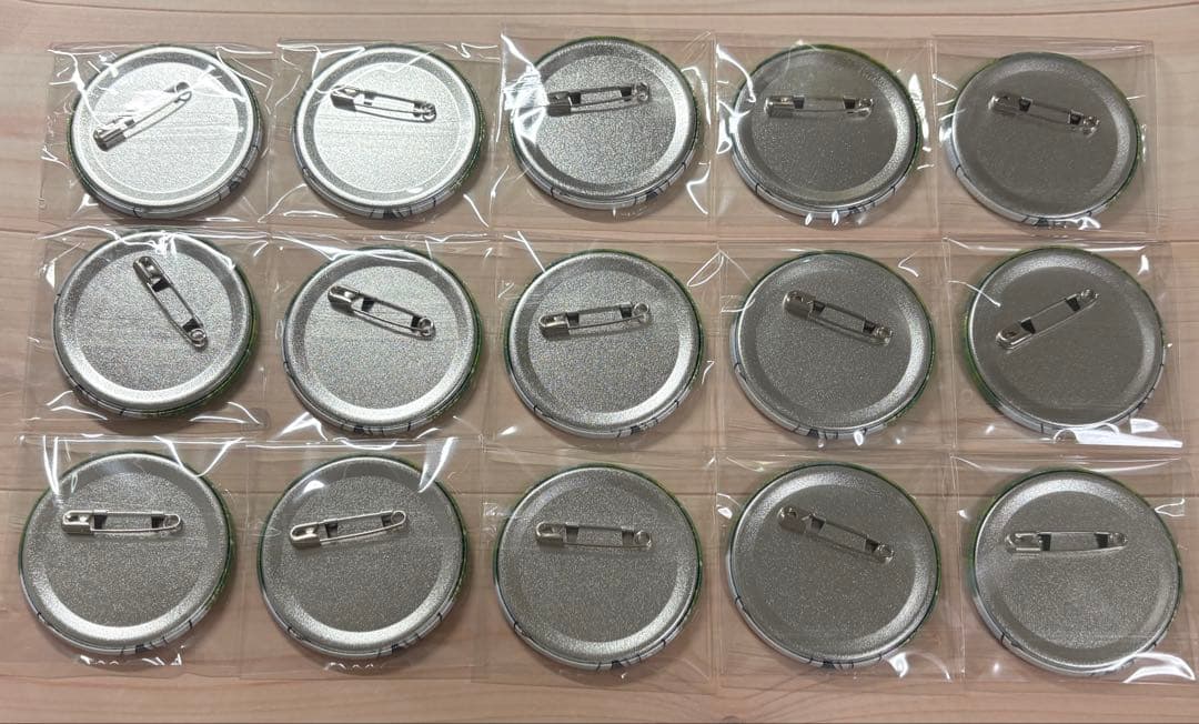 名探偵コナン 降谷零 安室透 缶バッジ サマータイム トムス