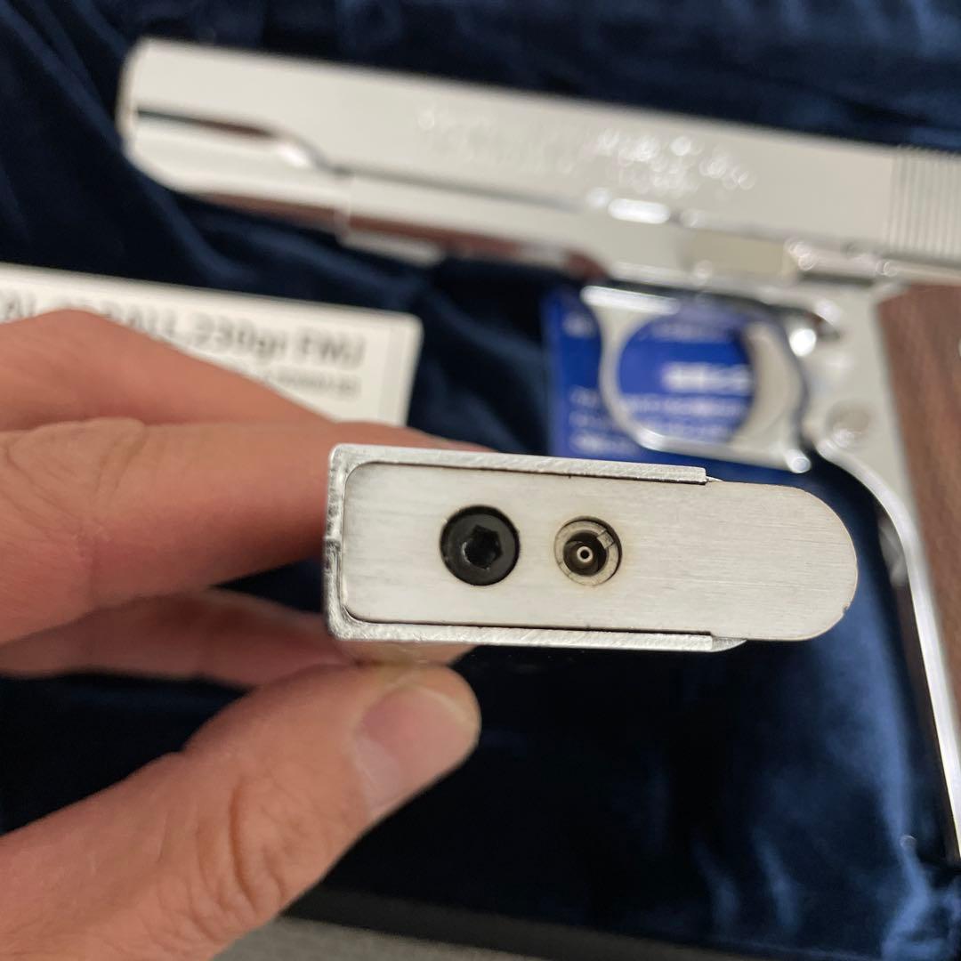 東京マルイ　コルトガバメント　シリーズ70 ニッケルフィニッシュ