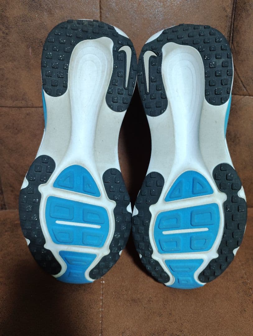 Nike　ボメロ18　29.0cm