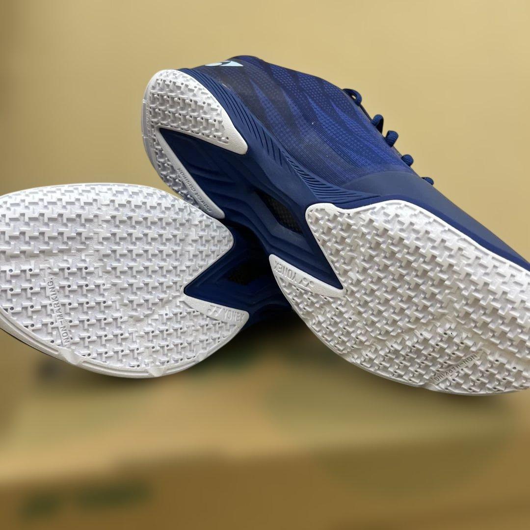 512294 YONEX 大人　パワークッションエアラスＺ 27cm