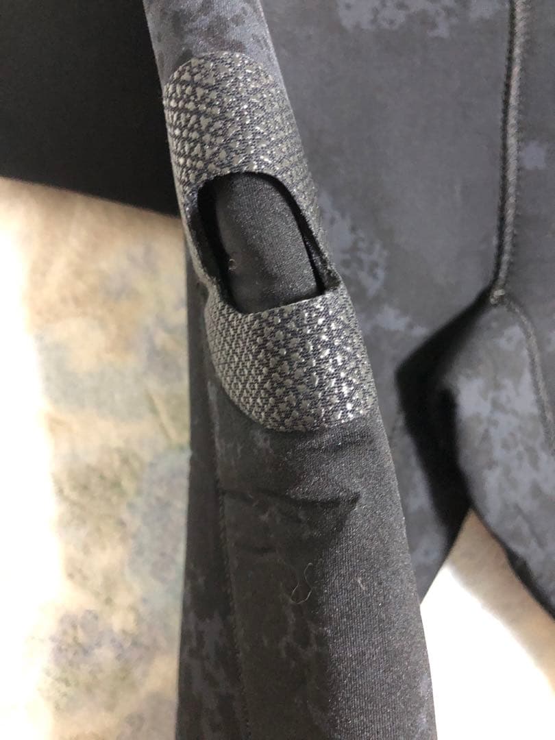 ネイビーカンパニーWATERMAN 5mmブラックカモ　ウェット 新品未使用品