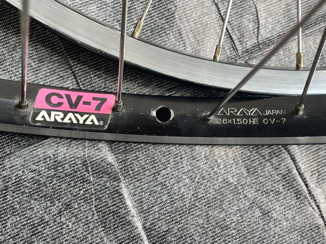 Shimano DEORE LX 550 26インチホイール７速 ARAYA