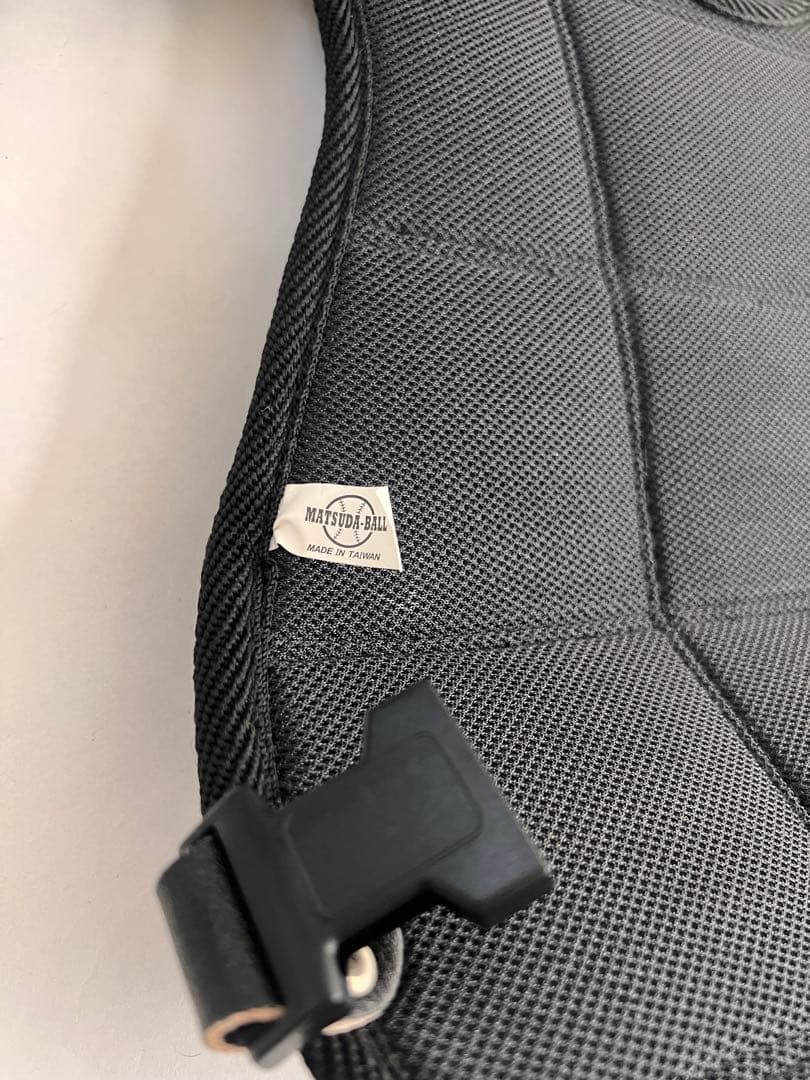 審判用プロテクター (マスク、左手用)、インジケーター、ブラシとハケ