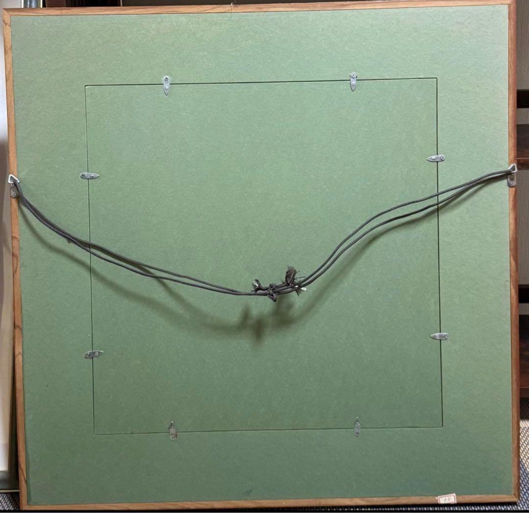 重要無形文化財（人間国宝）　井上萬二　 本人作　額　「白磁緑釉牡丹彫文」0708