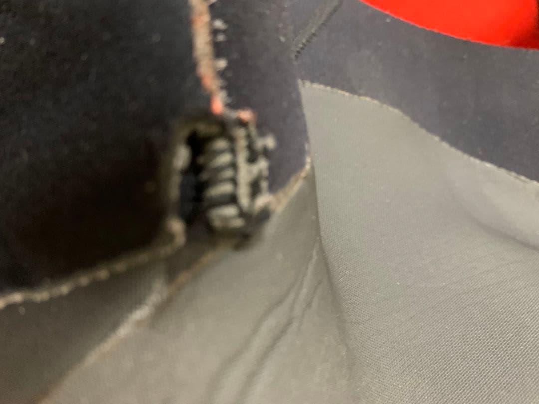 サーフィン　フューチャー　セミドライ　ウェットスーツ