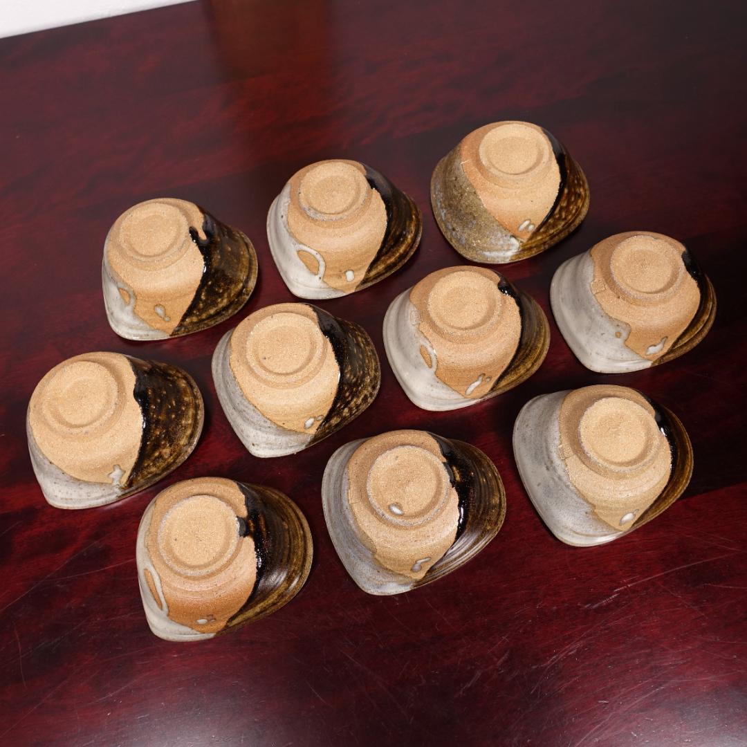 貴重な10客揃い 朝鮮唐津 沓形 向付 10客 在銘