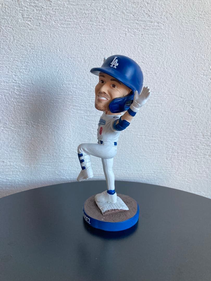 【新品未使用】ドジャース 2024年球場配布 キケ・ヘルナンデス ボブルヘッド