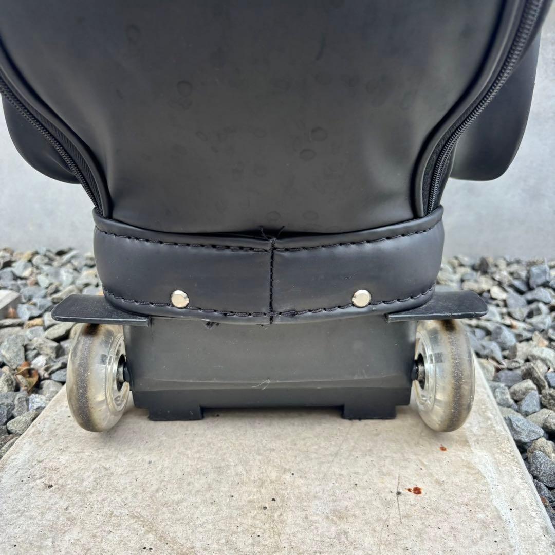 希少 完売品 テーラーメイド グラフィックロゴ キャスター付 キャディバッグ