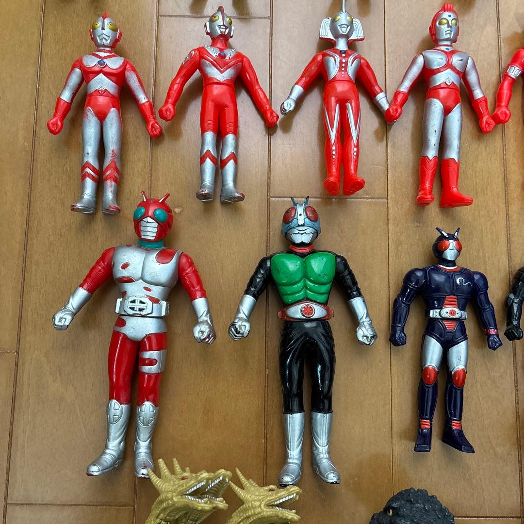 ウルトラマン　仮面ライダー　怪獣　ゴジラ　ソフビフィギュア　35体セット