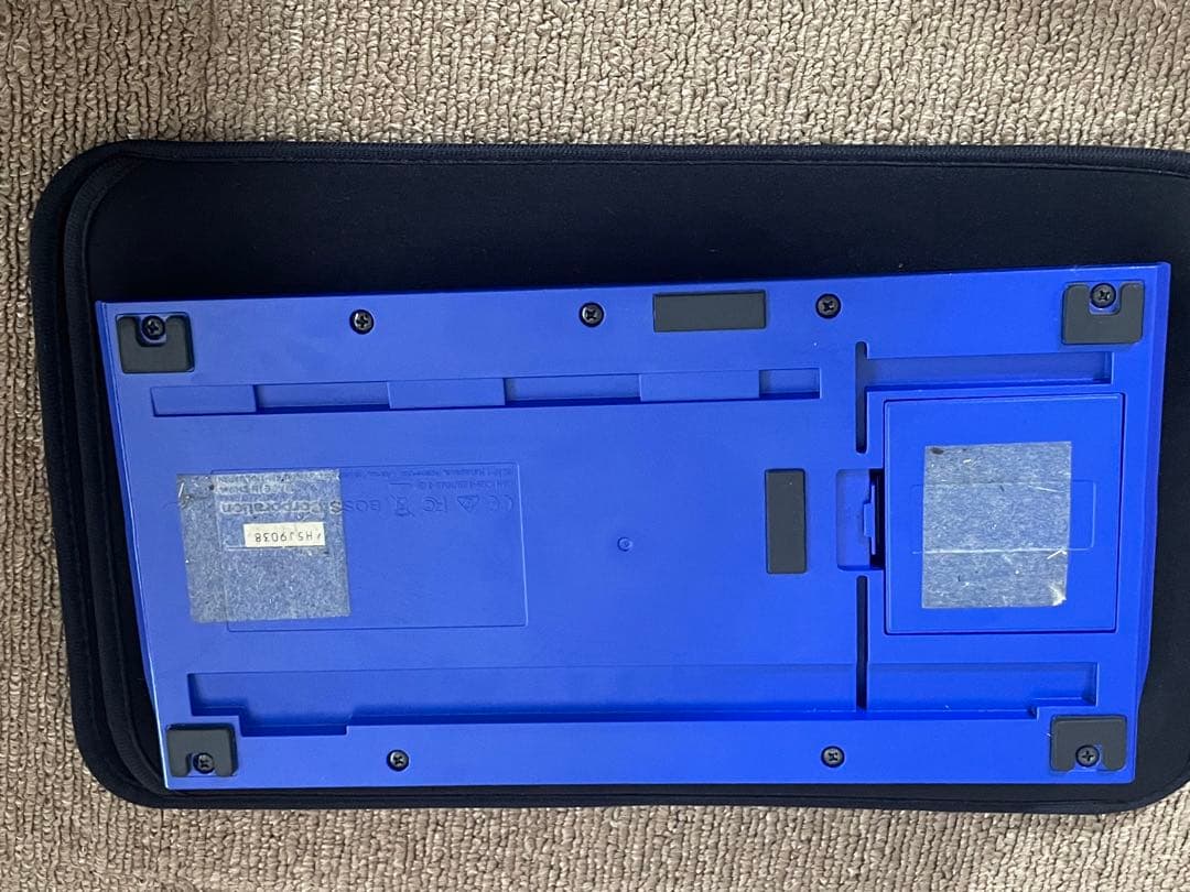 BOSS GT-1 専用ケース付き