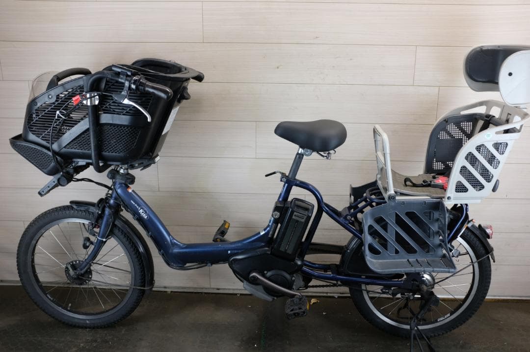 電動自転車 ヤマハPAS　KISS　20インチ　3段　8.7Ah充電器あり