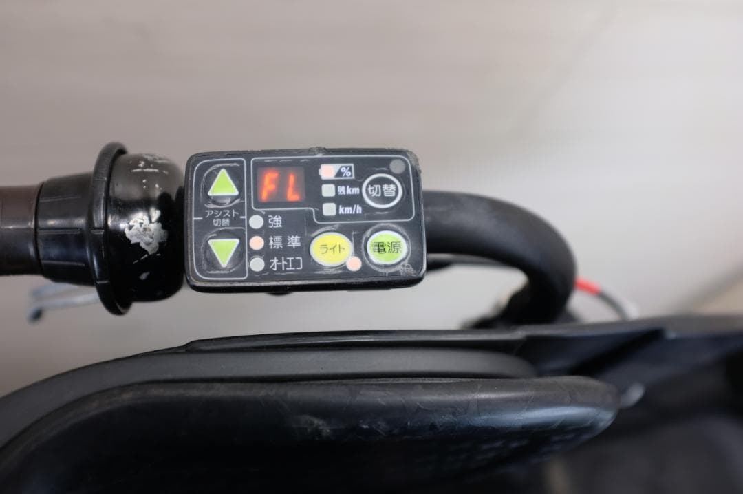 電動自転車 ヤマハPAS　KISS　20インチ　3段　8.7Ah充電器あり