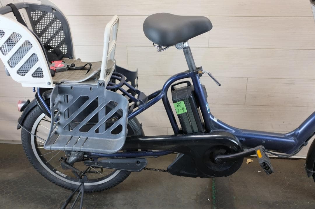 電動自転車 ヤマハPAS　KISS　20インチ　3段　8.7Ah充電器あり