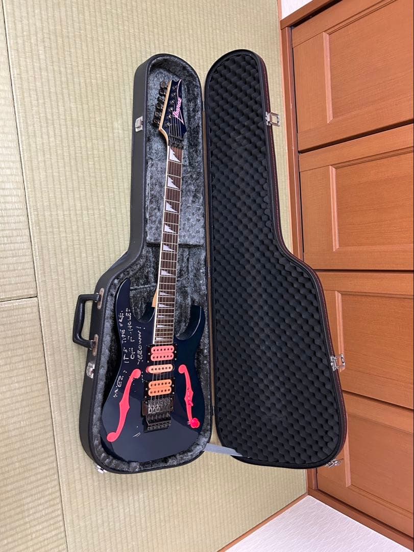 アイバニーズ　PGM100 ポールギルバートモデル