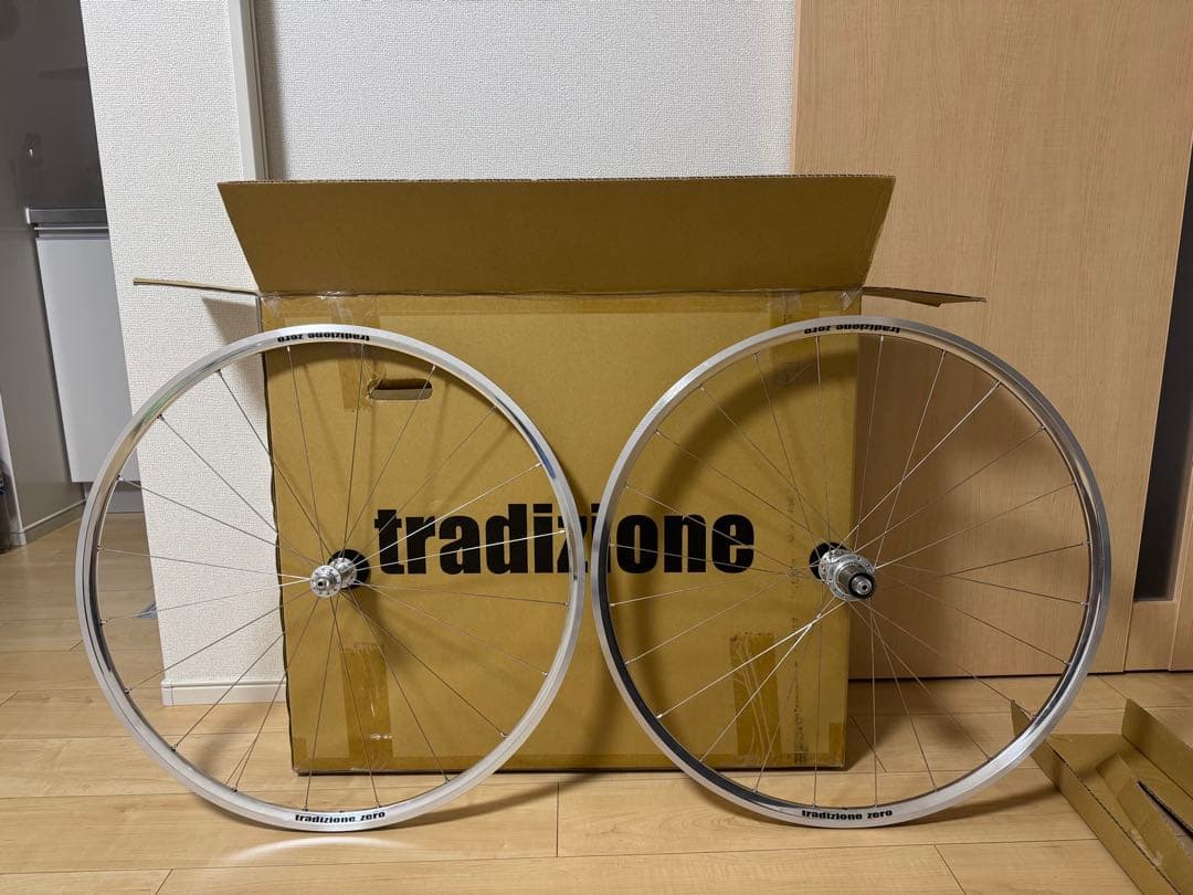 tradizione zero 完組ホイール 700C ポリッシュ